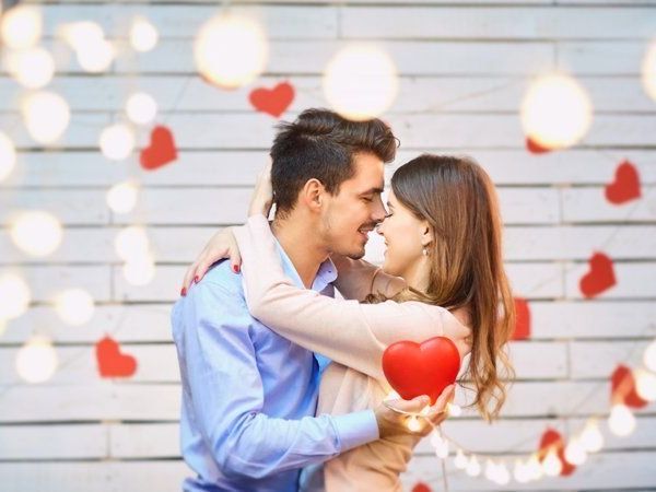 Know 8 Reasons Why we should hug 8 times in a Day